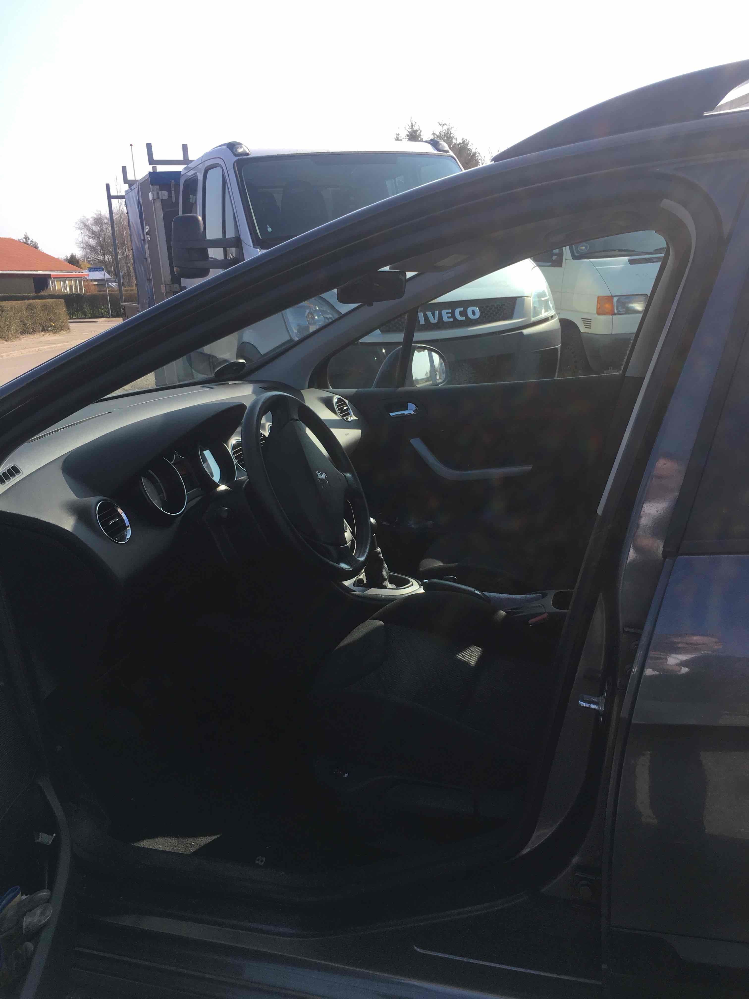 undefined Peugeot 308 fra 2010