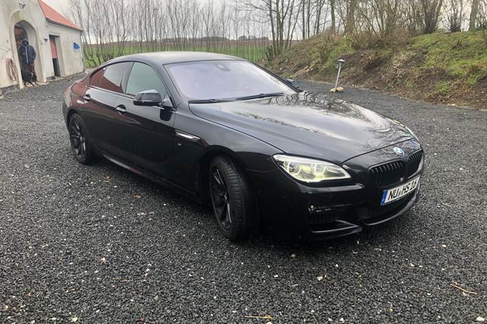 Sort BMW 650 fra 2016