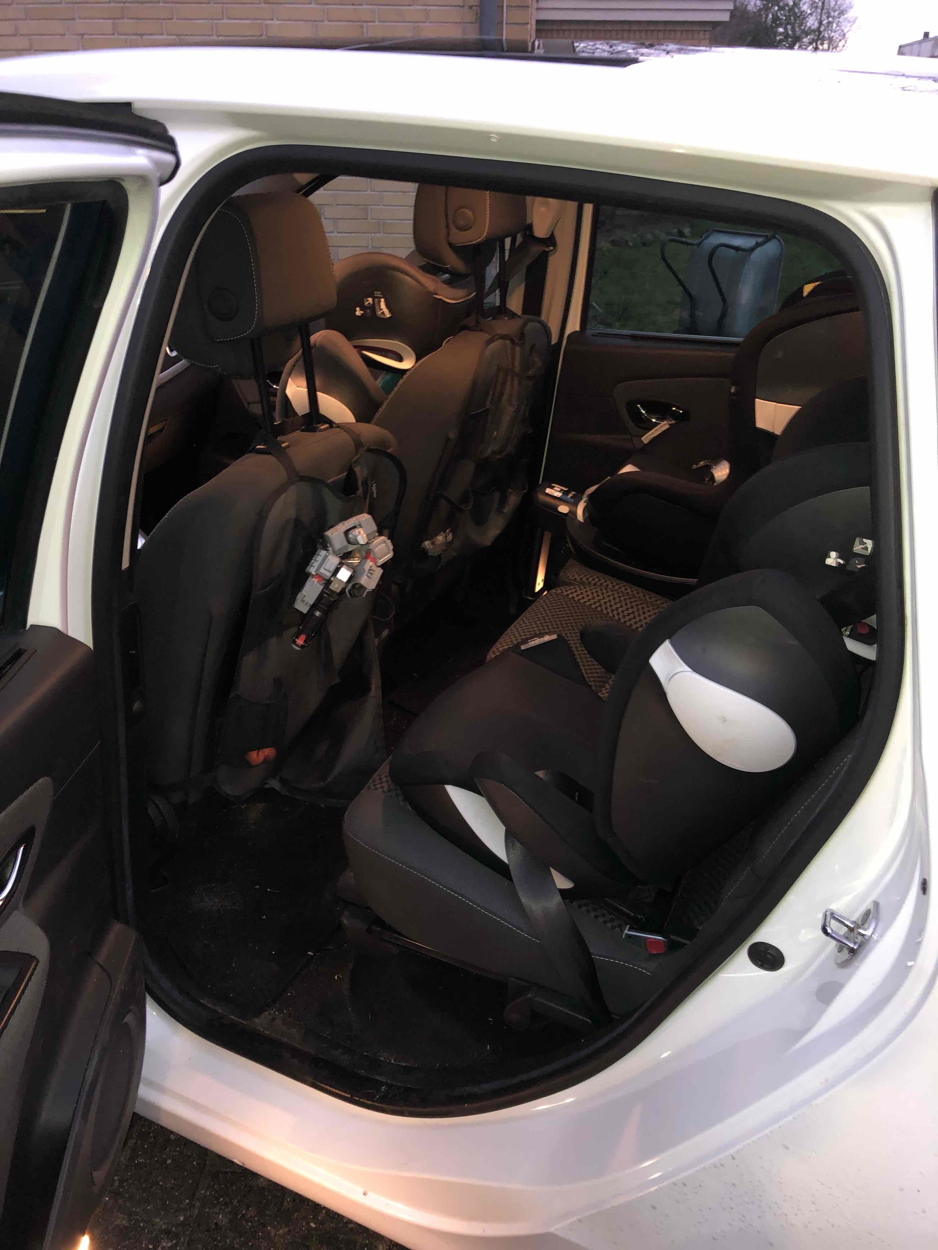 Hvid Renault Grand Scenic III fra 2011