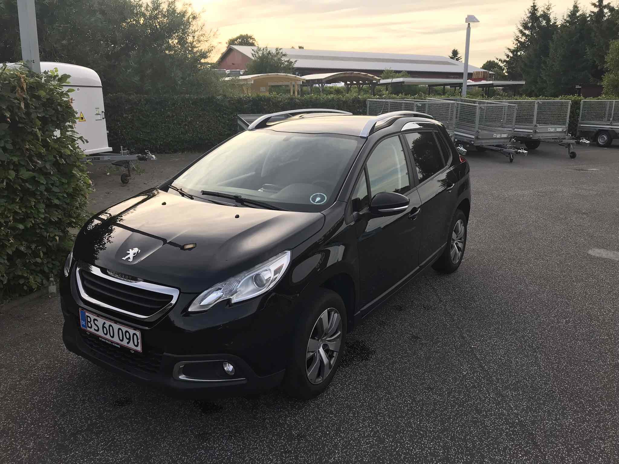 Sort Peugeot 2008 fra 2014