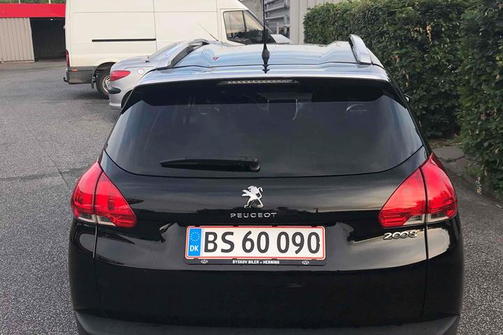 Sort Peugeot 2008 fra 2014