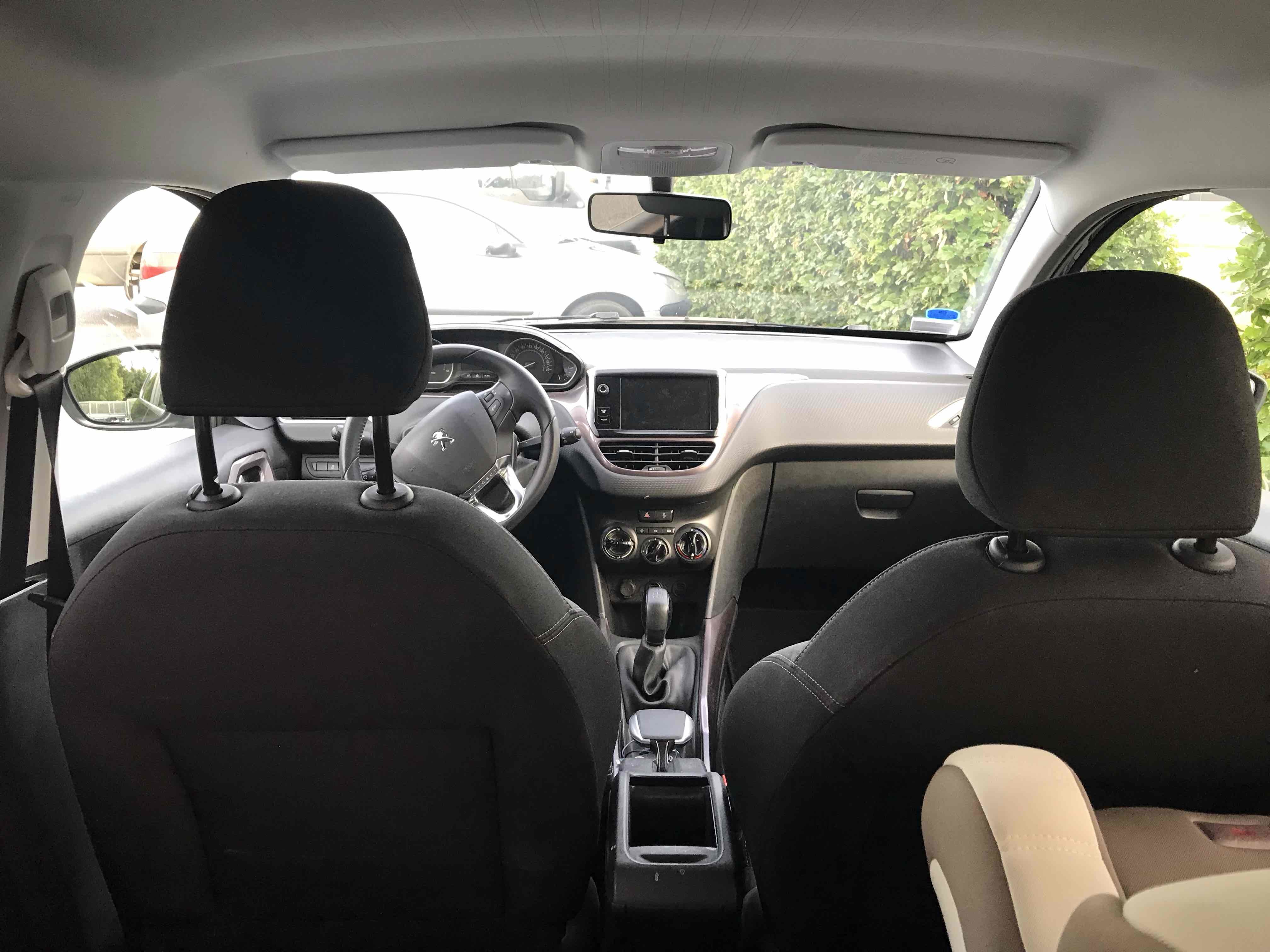 Sort Peugeot 2008 fra 2014