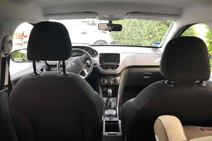 Sort Peugeot 2008 fra 2014