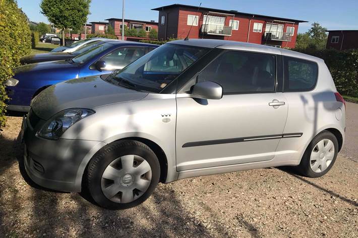 Sølv Suzuki Swift fra 2006