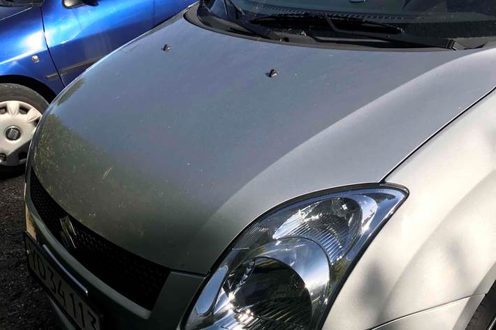 Sølv Suzuki Swift fra 2006