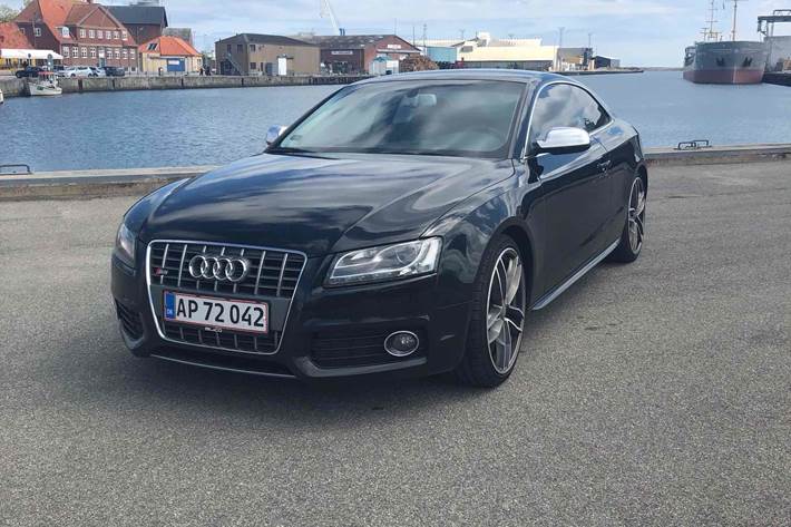 Sort Audi A5 fra 2009