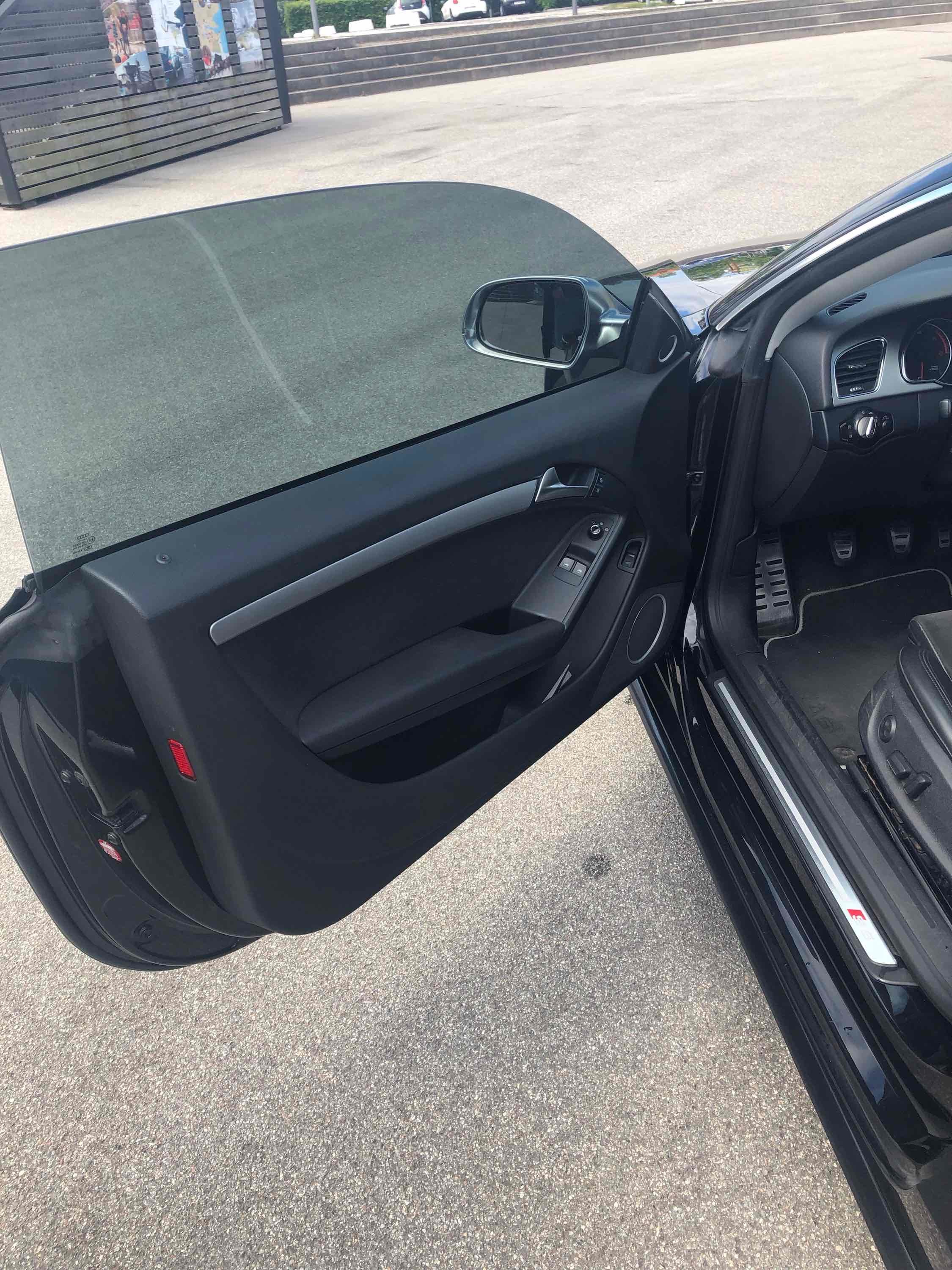 Sort Audi A5 fra 2009