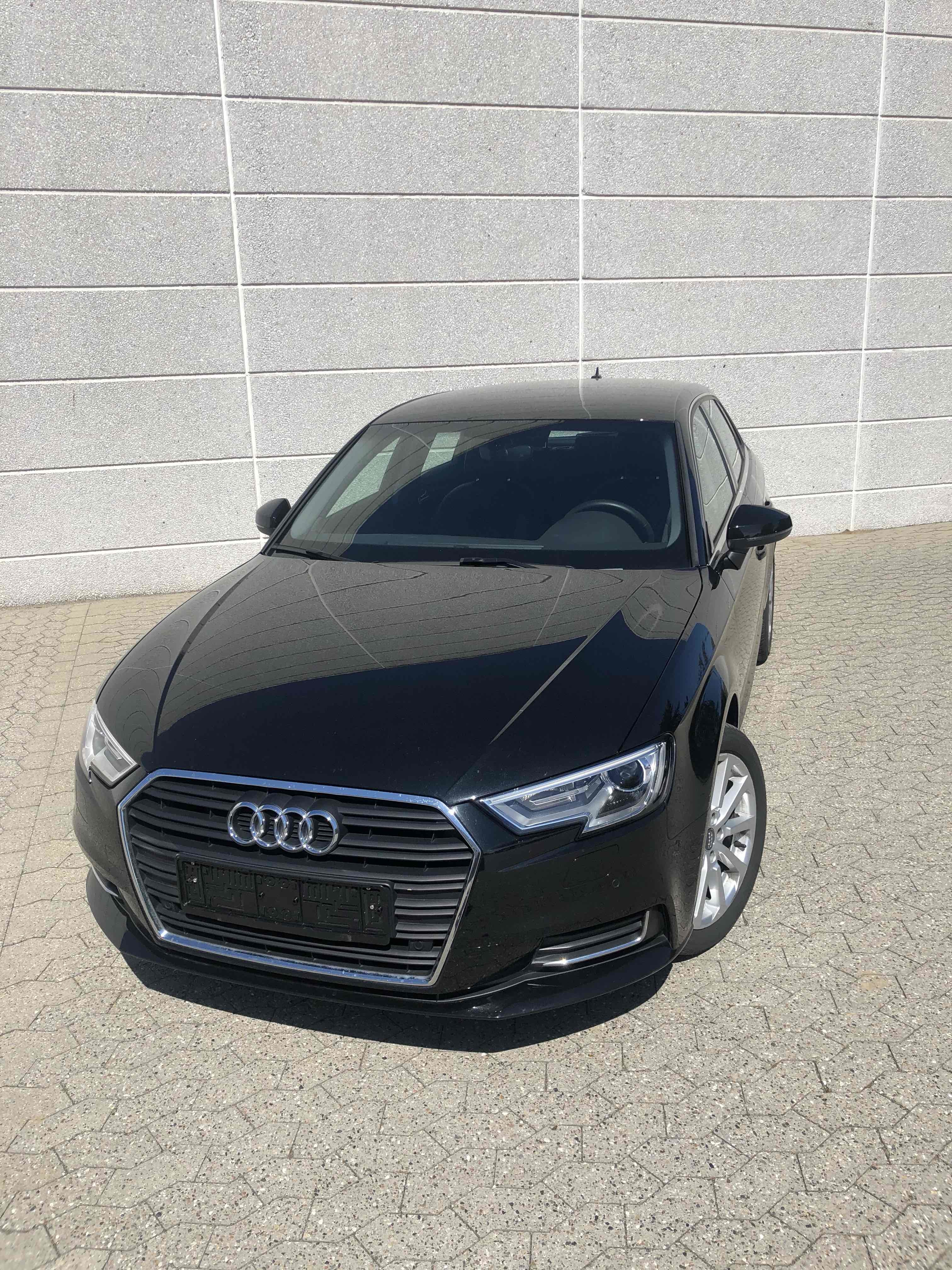 Sort Audi A3 fra 2016
