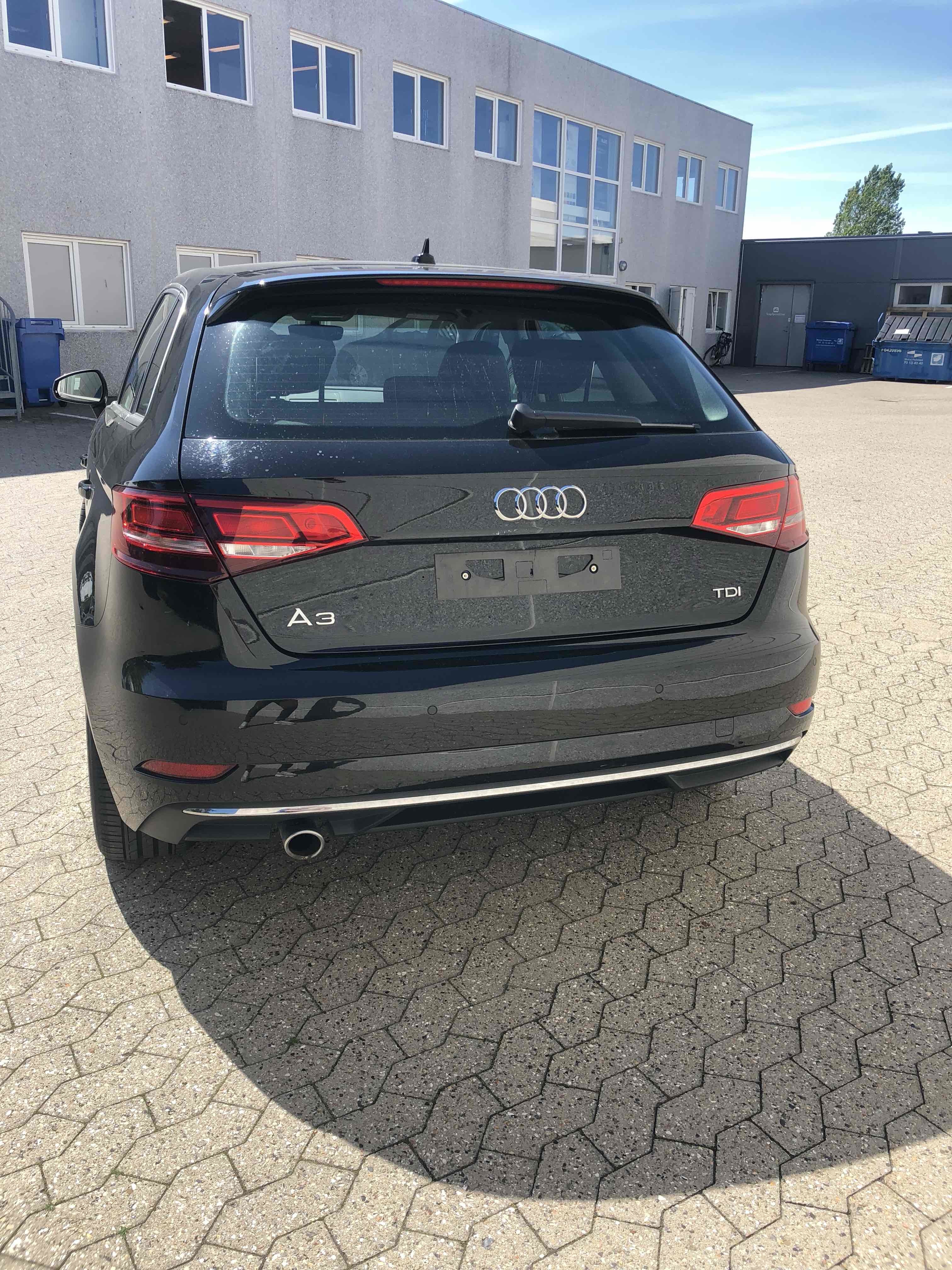 Sort Audi A3 fra 2016