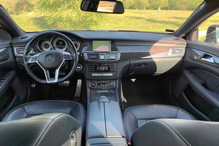 Sort Mercedes CLS250 fra 2013