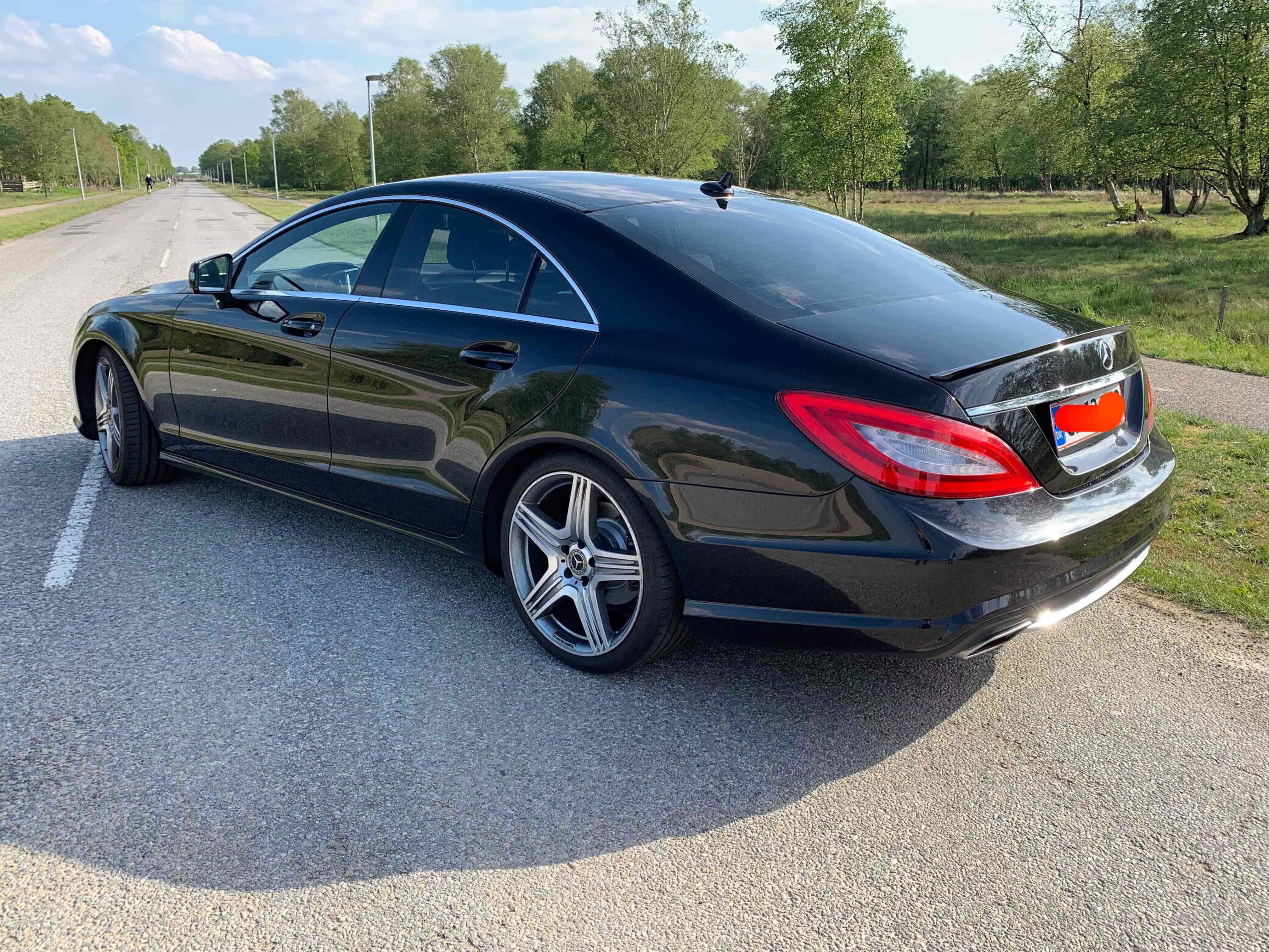 Sort Mercedes CLS250 fra 2013
