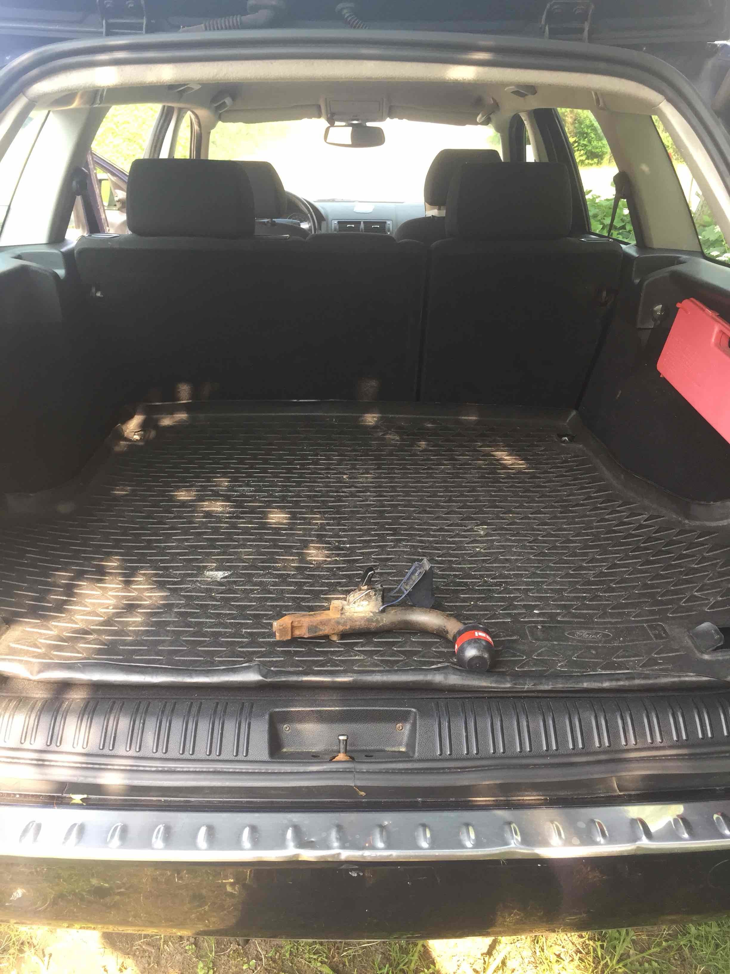 Blå Ford Mondeo fra 2003