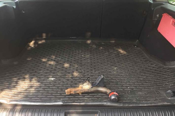 Blå Ford Mondeo fra 2003