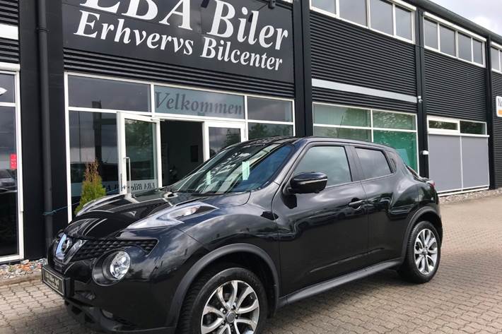 Sort Nissan Juke fra 2015