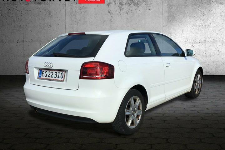 Hvid Audi A3 fra 2011