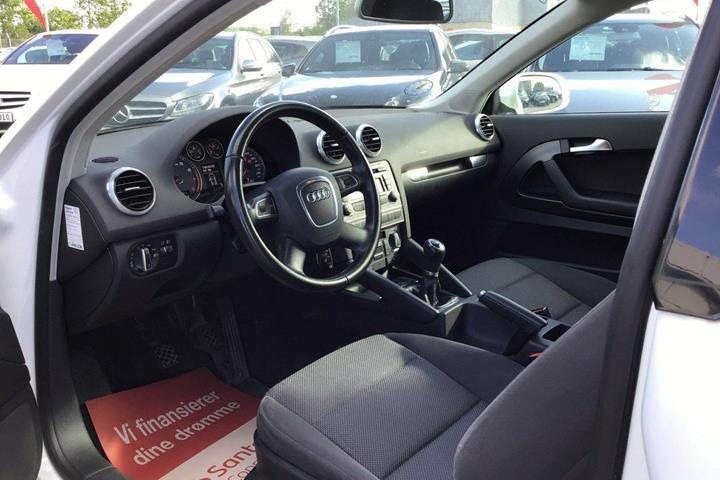 Hvid Audi A3 fra 2011
