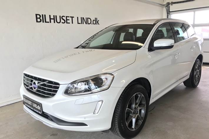 Grå Volvo XC60 fra 2016