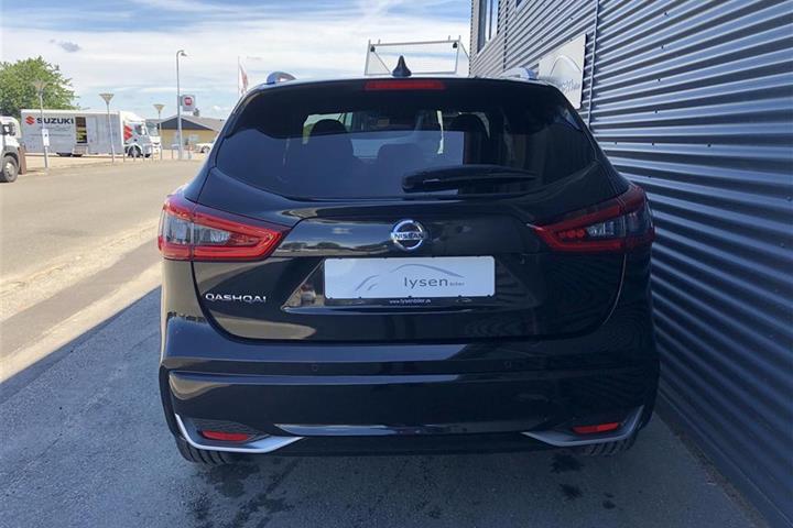 Sort Nissan Qashqai fra 2019