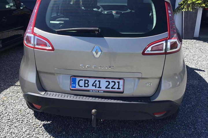 Guld Renault Scénic fra 2011