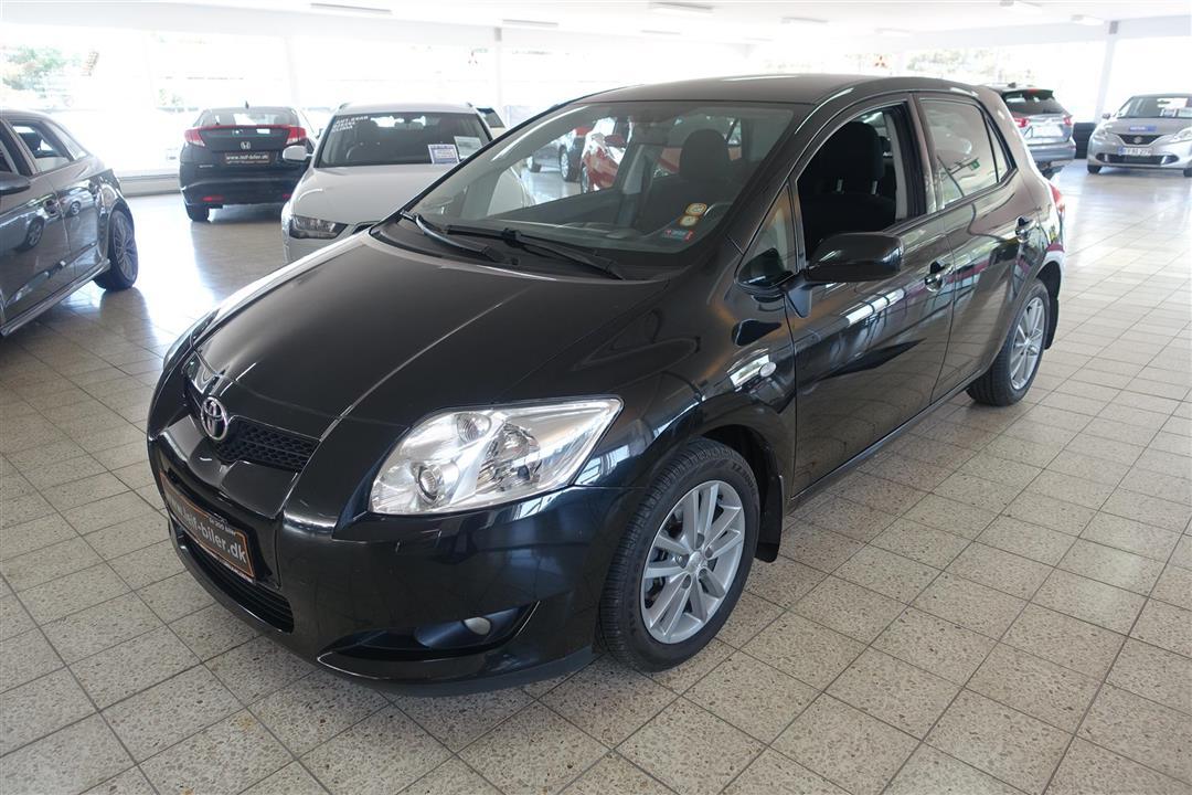 Sort Toyota Auris fra 2009