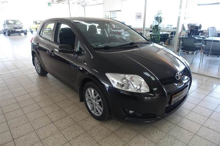 Sort Toyota Auris fra 2009