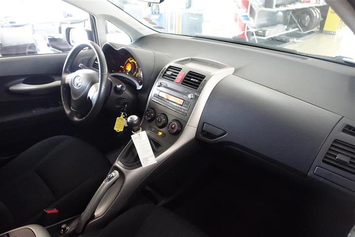 Sort Toyota Auris fra 2009