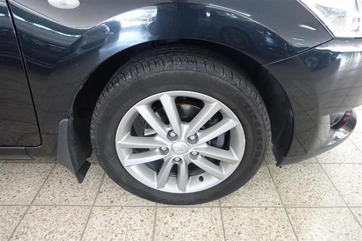 Sort Toyota Auris fra 2009