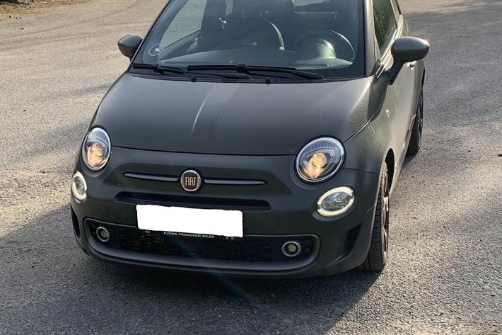 Grøn Fiat 500 fra 2018