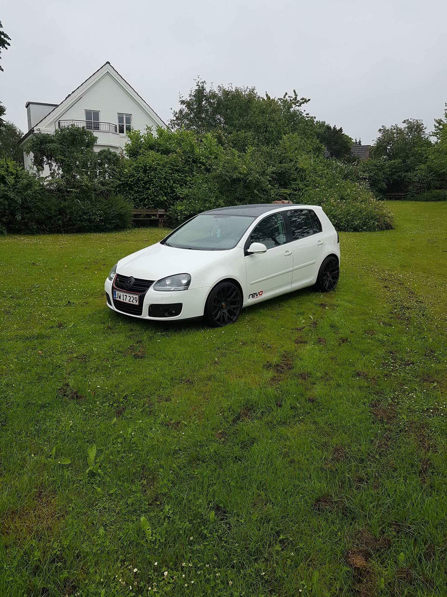 Hvid VW Golf fra 2008