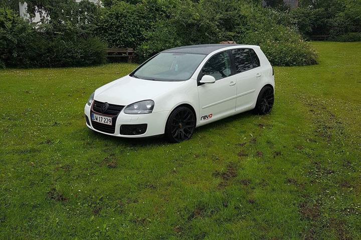 Hvid VW Golf fra 2008
