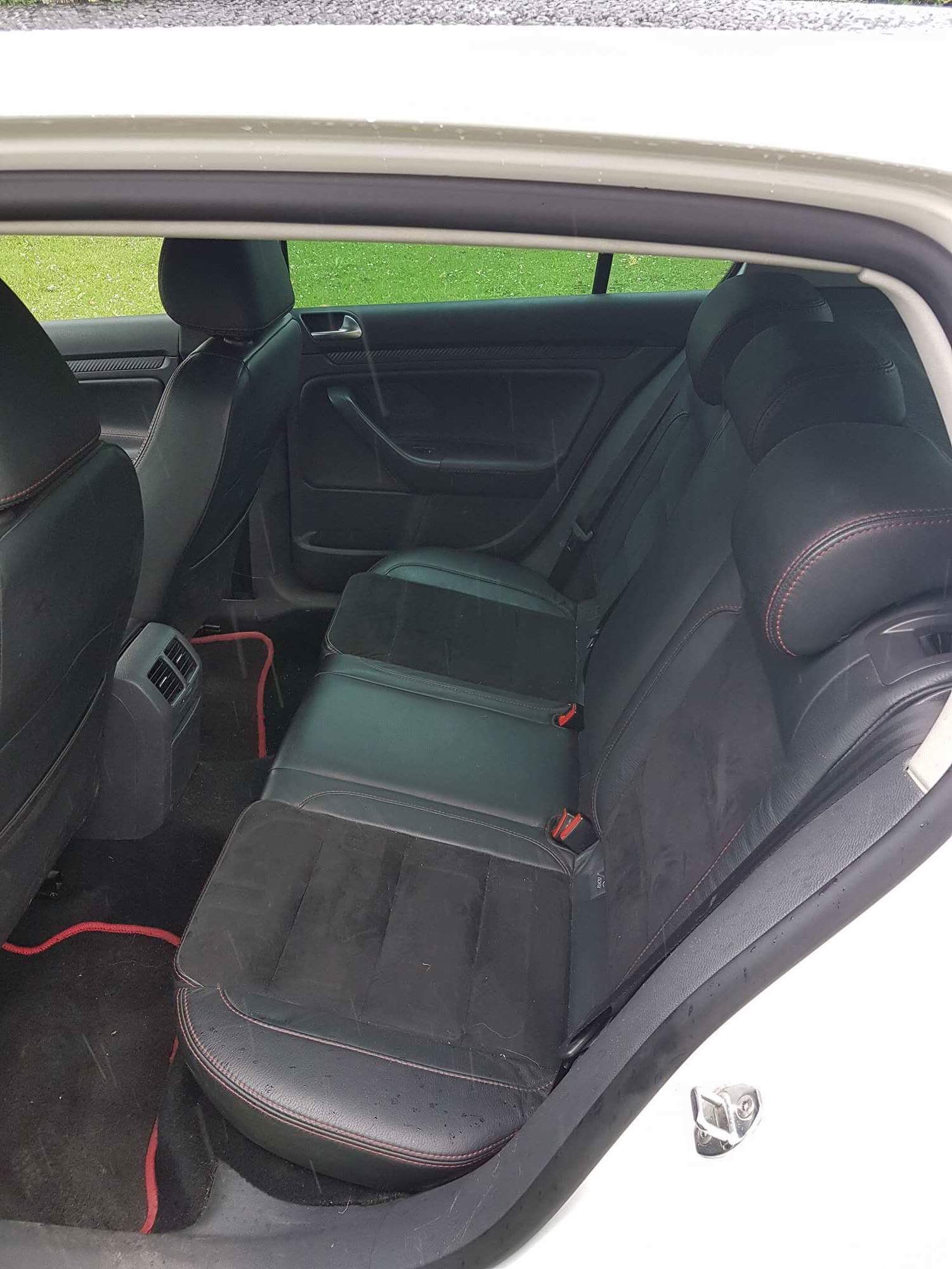 Hvid VW Golf fra 2008