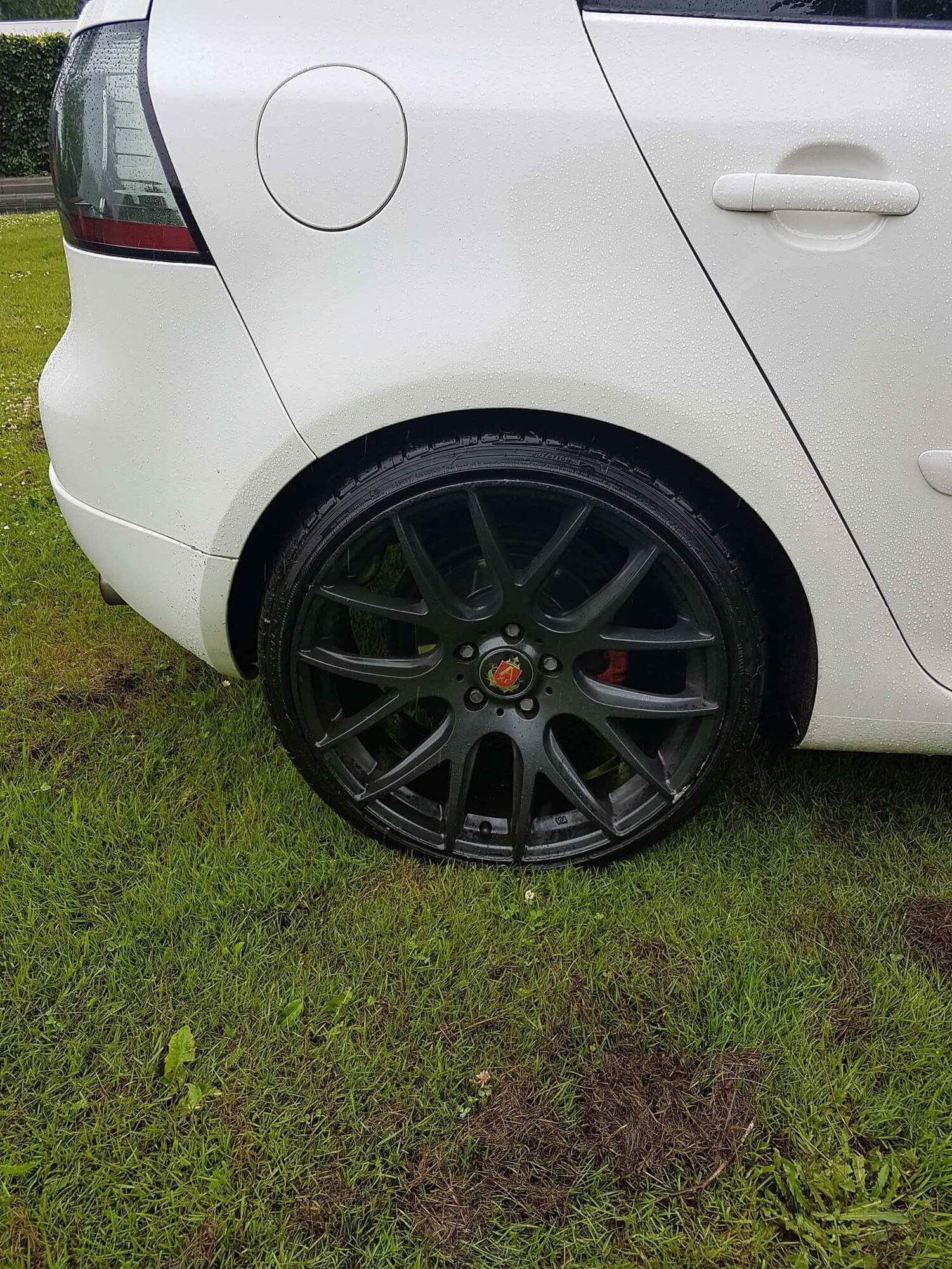 Hvid VW Golf fra 2008