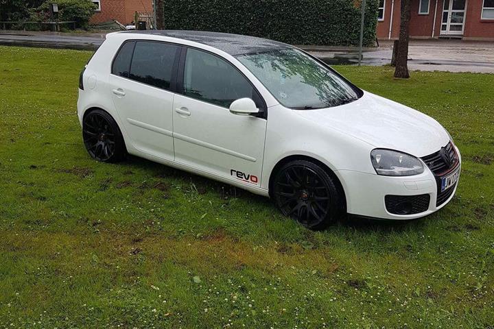 Hvid VW Golf fra 2008
