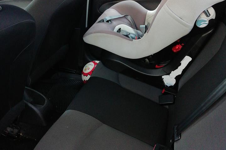 Sort Peugeot 206 fra 2006