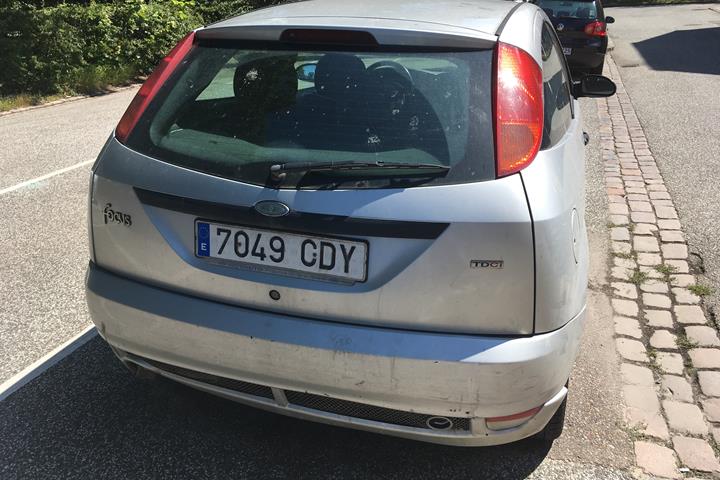 Grå Ford Focus fra 2004