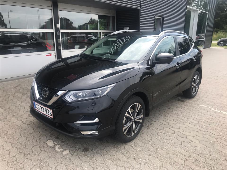 Sort Nissan Qashqai fra 2018
