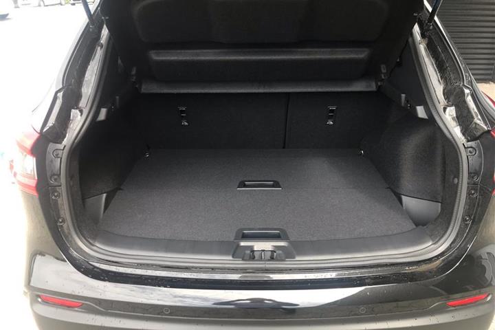 Sort Nissan Qashqai fra 2018