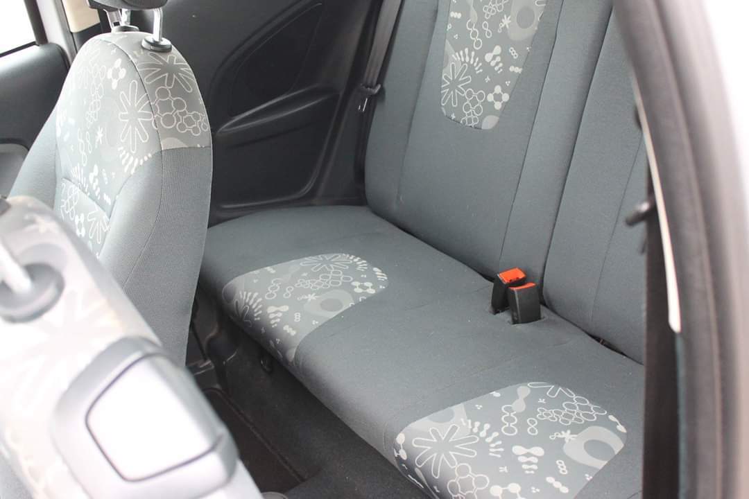 Grå Ford Ka fra 2010