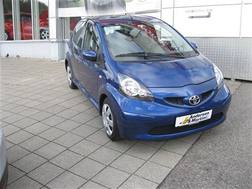 Blå Toyota Aygo fra 2008