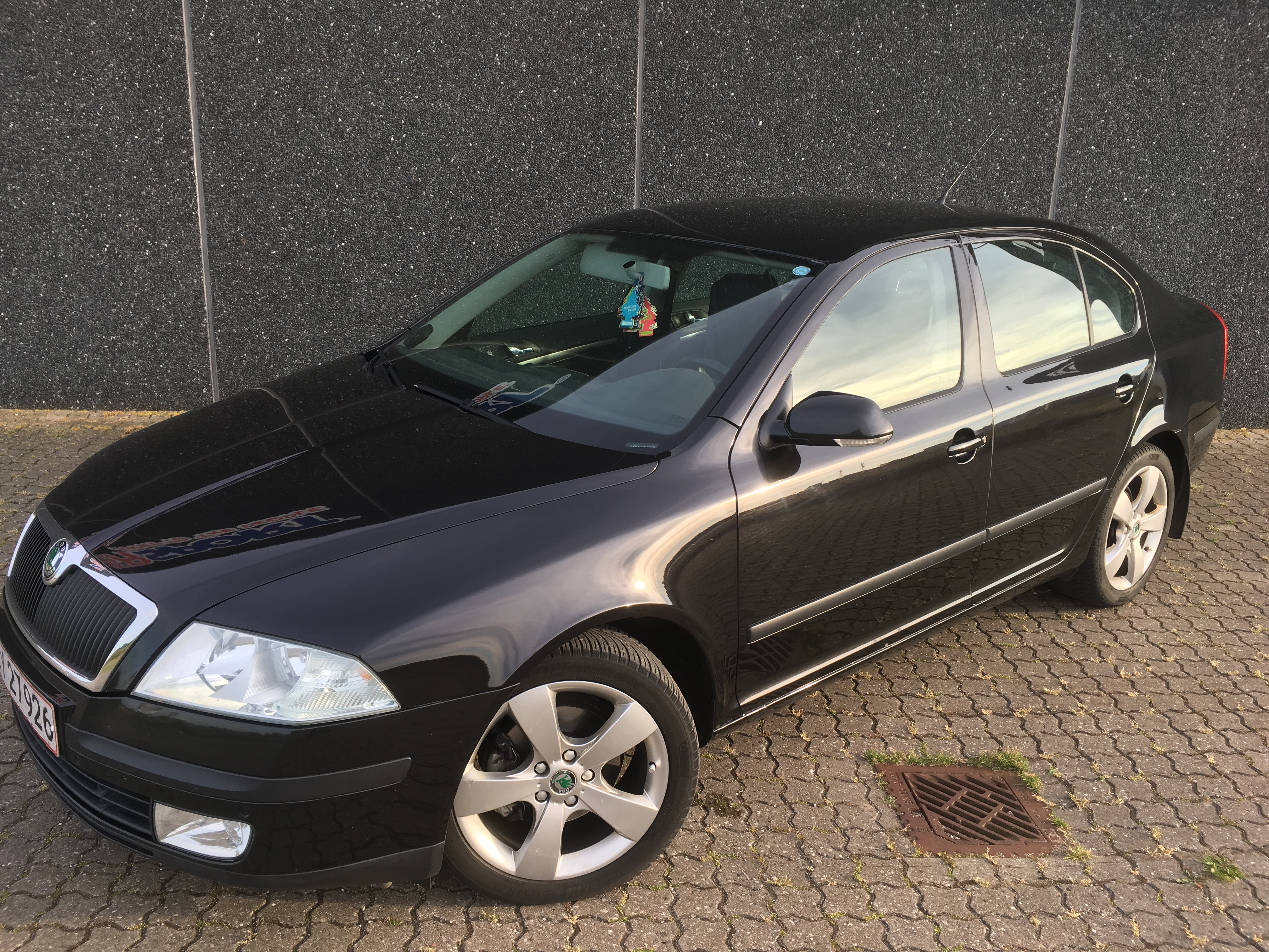 Sort Skoda Octavia fra 2005