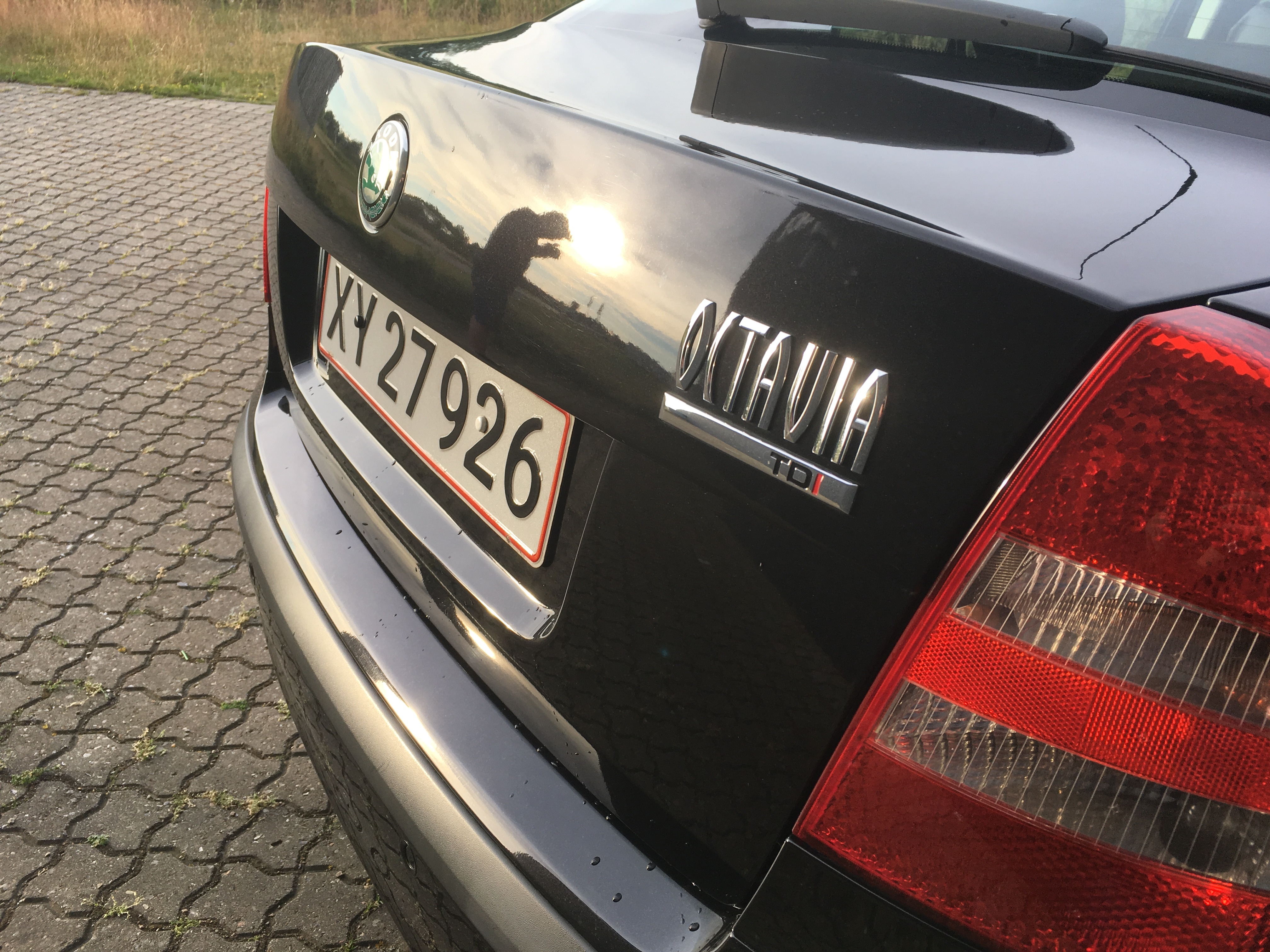 Sort Skoda Octavia fra 2005