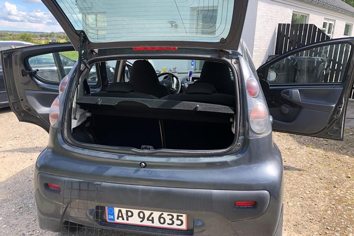 Grå Citroën C1 fra 2006