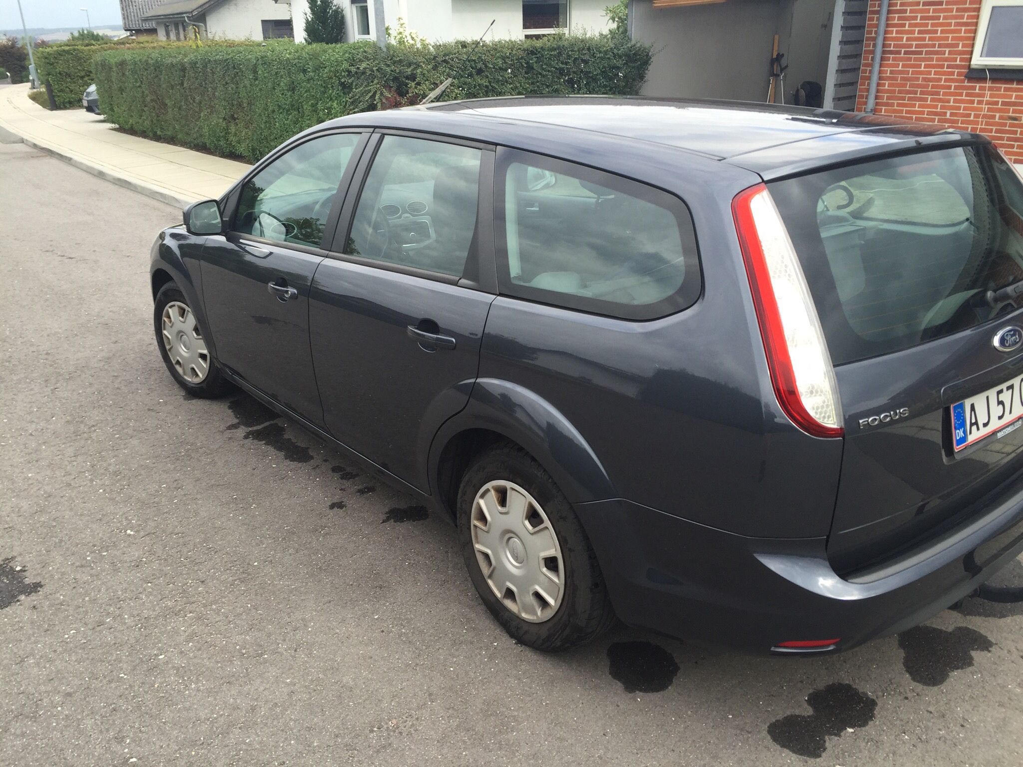 Grå Ford Focus fra 2010