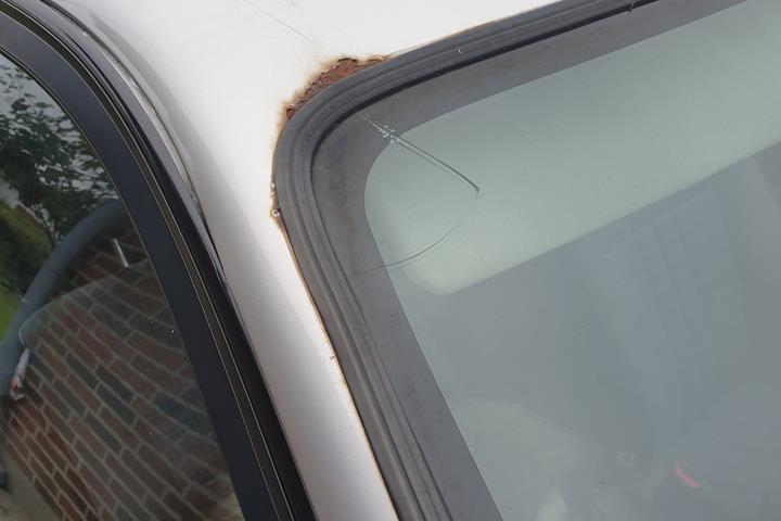 Sølv Toyota Corolla fra 1994