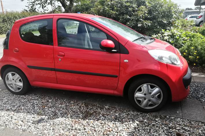 Rød Citroën C1 fra 2006