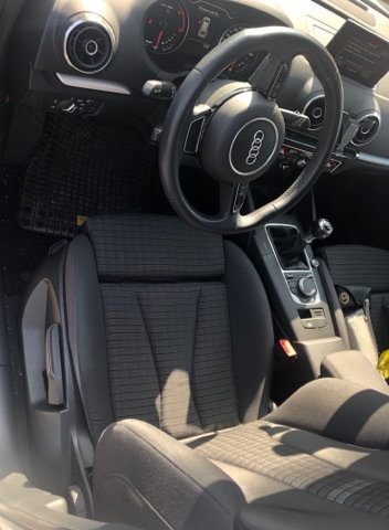 Hvid Audi A3 Sportback fra 2016