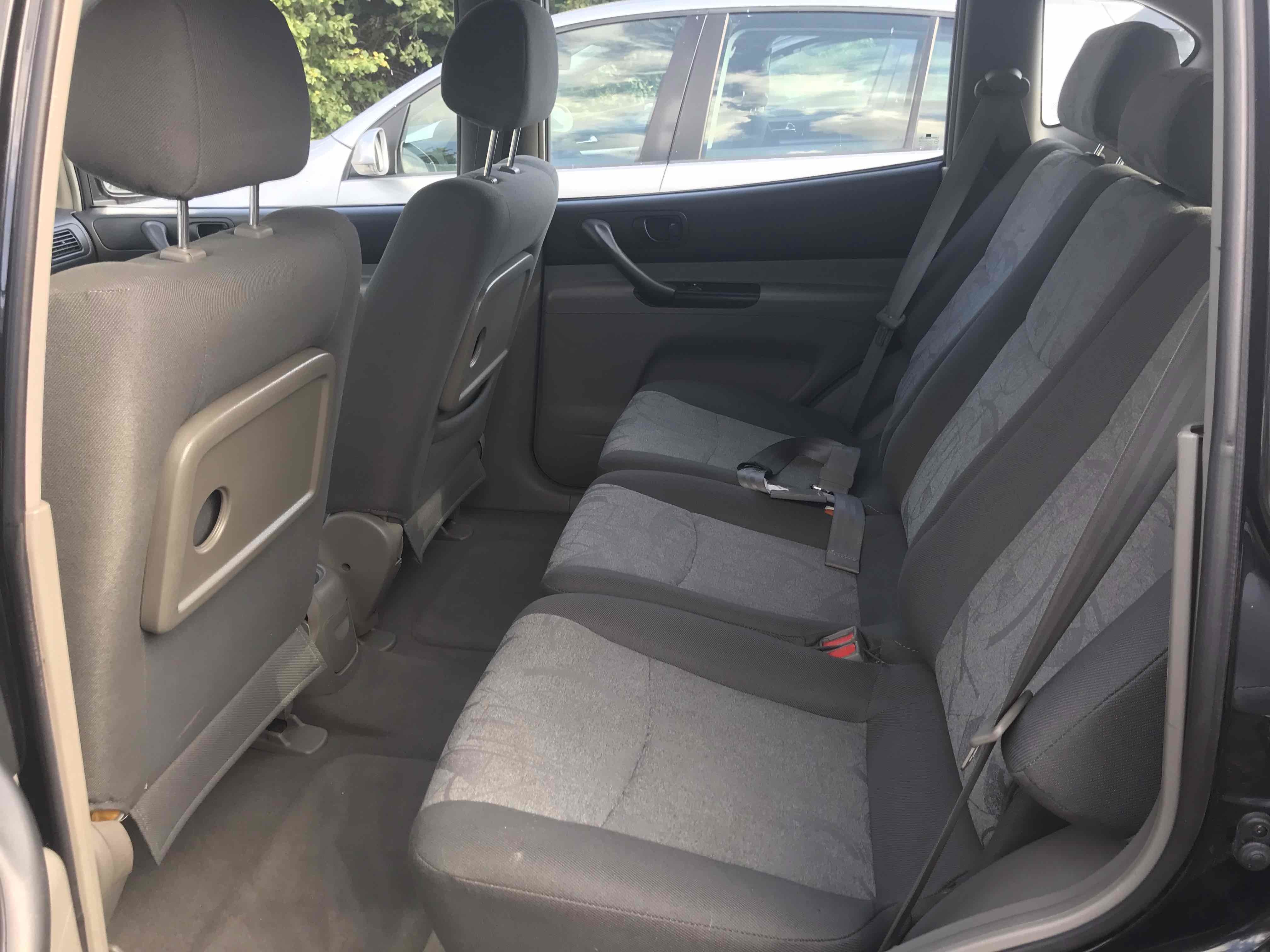 Sort Daewoo Tacuma fra 2003
