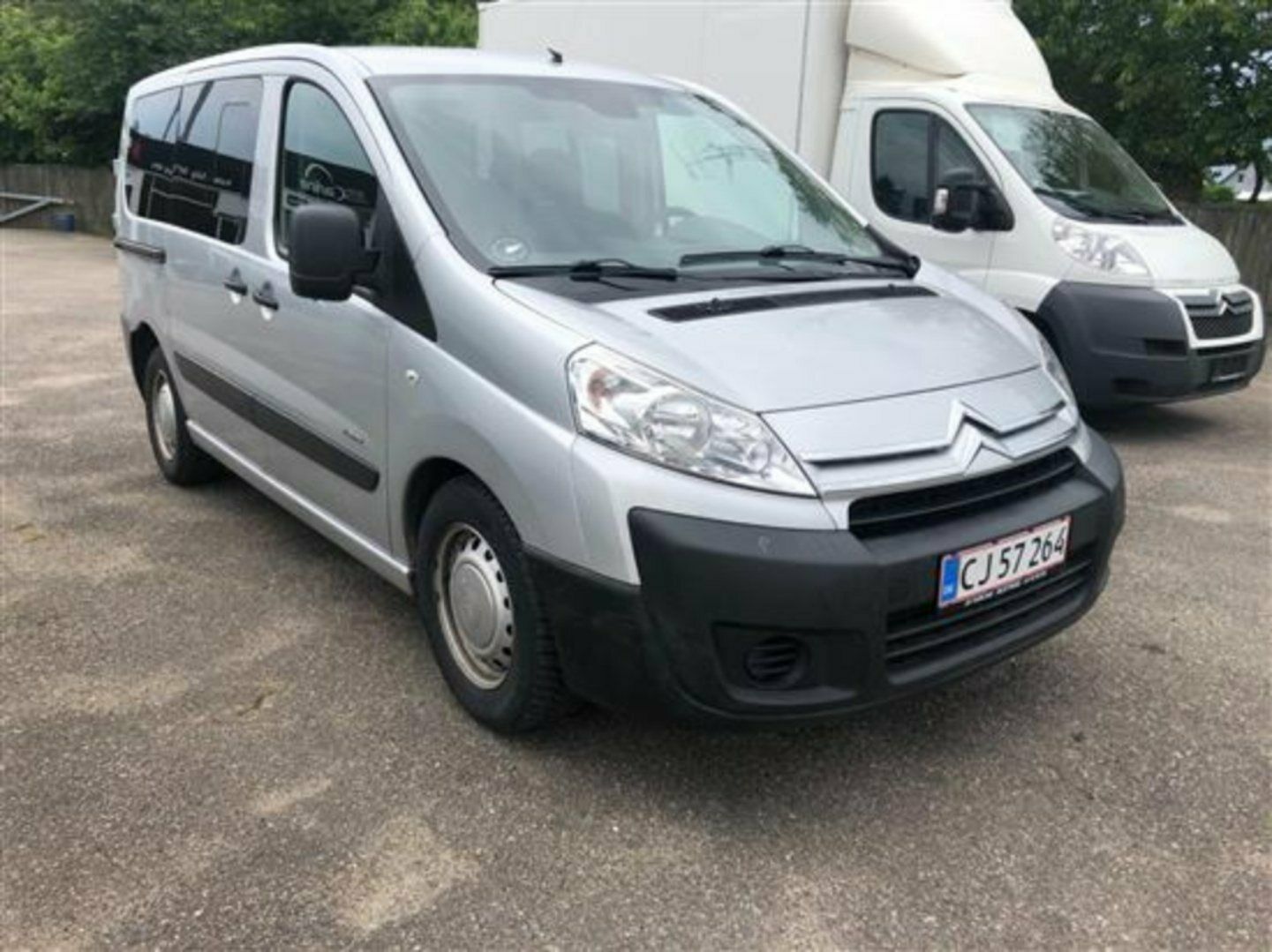 Grå Citroën Jumpy fra 2009