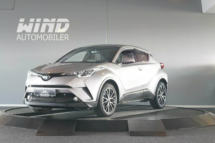 Grå Toyota C-HR fra 2016