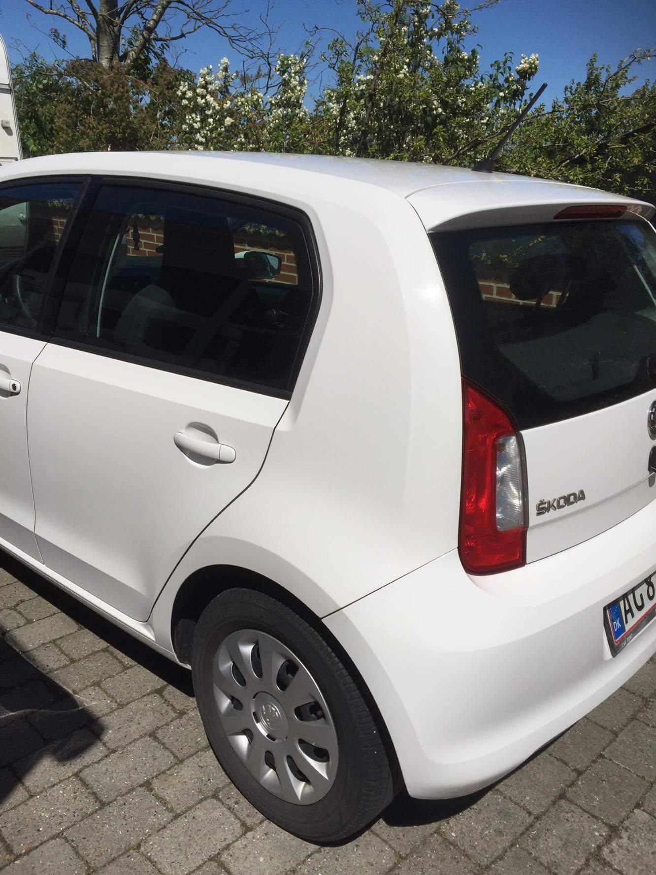 Hvid Skoda Citigo fra 2014